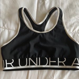 Lightly used Under Armor sports bra!
